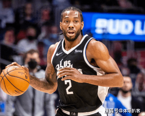 阿扎伦卡在FPX比赛中惊险取胜，问鼎冠军引发热议！(通报引发热议)Kaiyun体育软件下载