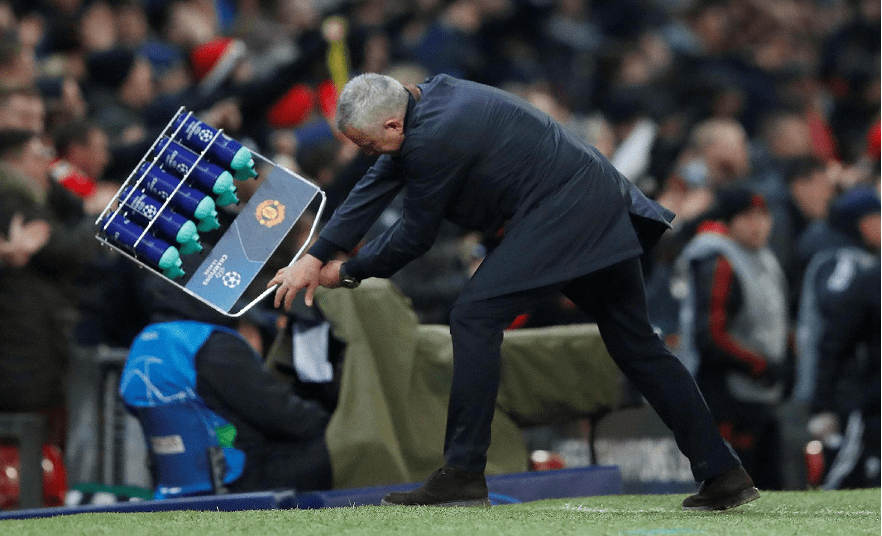 开云体育赛事直播-重生在钢七连当排长